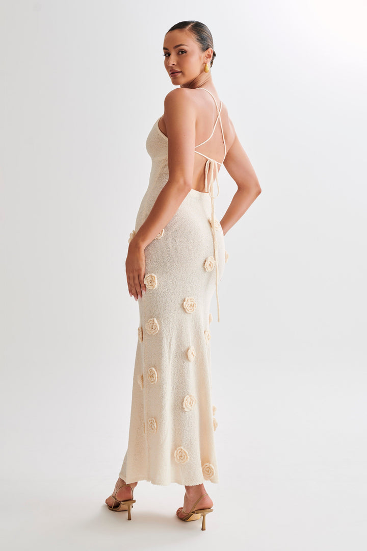 Sophie - Suki Strick Maxikleid mit Blumen Nude