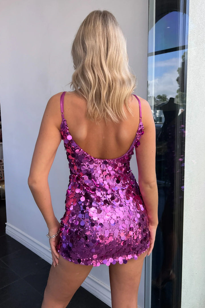 Sure! Here are some variations with different women's names:

1. **Sophia - Disc Sequin Mini Dress**
2. **Isabella - Disc Sequin Mini Dress**
3. **Mia - Disc Sequin Mini Dress**
4. **Olivia - Disc Sequin Mini Dress**
5. **Ava - Disc Sequin Mini Dress**
6.