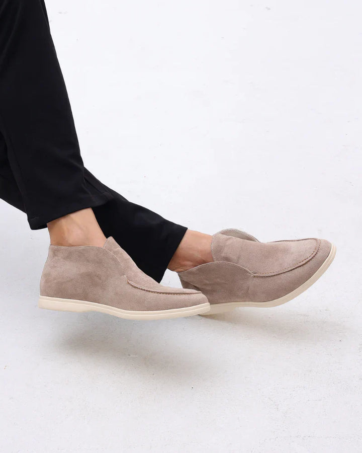 Brand & Belle | Old Money High Wildleder Slipper
