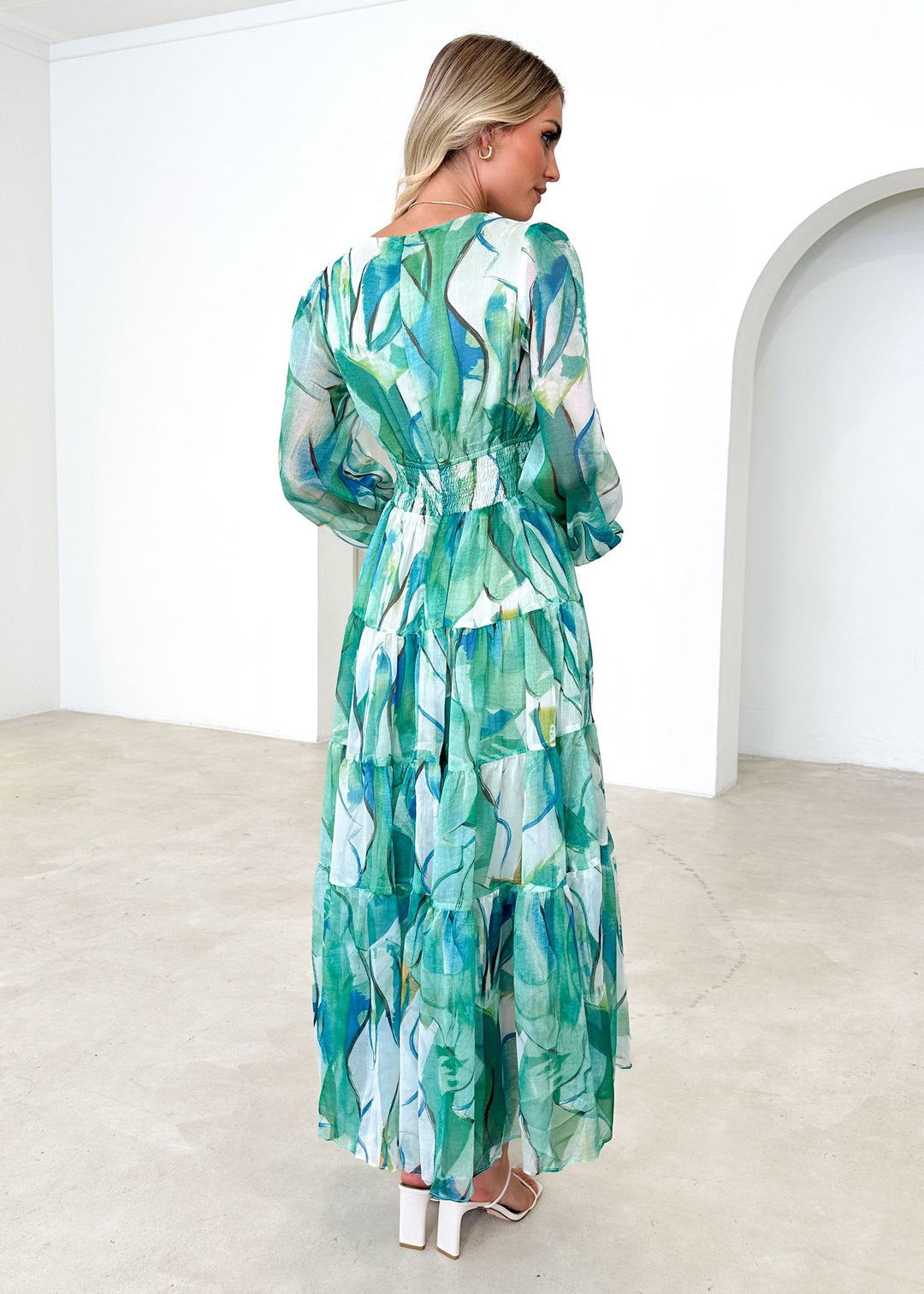 Sophie – Luftiges Maxikleid mit Blattmuster