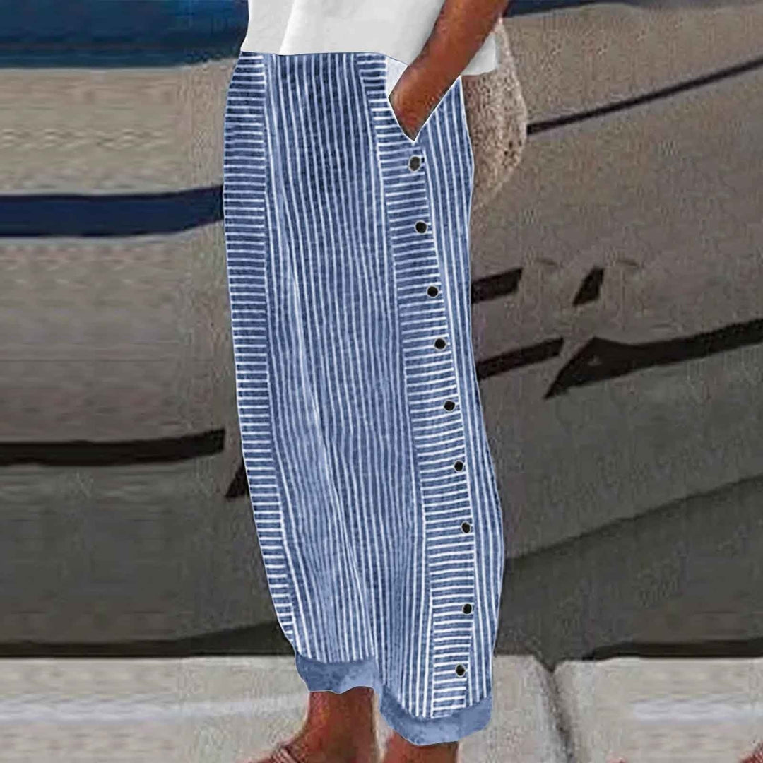 Sera™ - Gestreifte Hose mit Knopfleiste