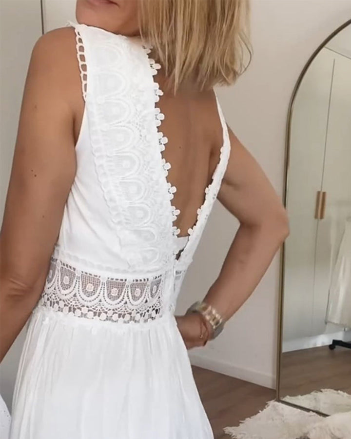Luna | Kleid mit V-Ausschnitt und Spitze