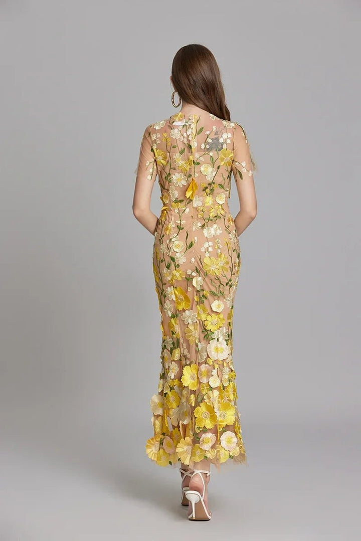 Sophia - Elegantes Blumenkleid im Midi-Stil