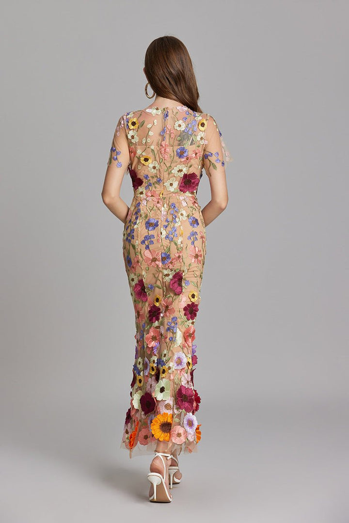 Sophia - Elegantes Blumenkleid im Midi-Stil